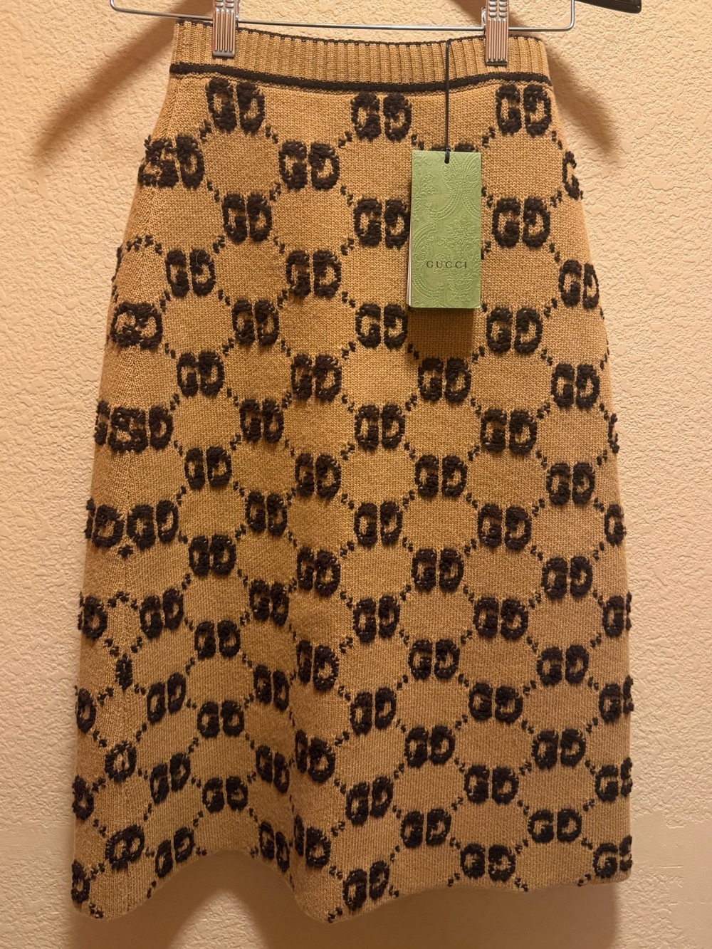 New Authentic Gucci GG Logo Skirt Brown Tan Size XXXS Waist 22 24 26 Inches